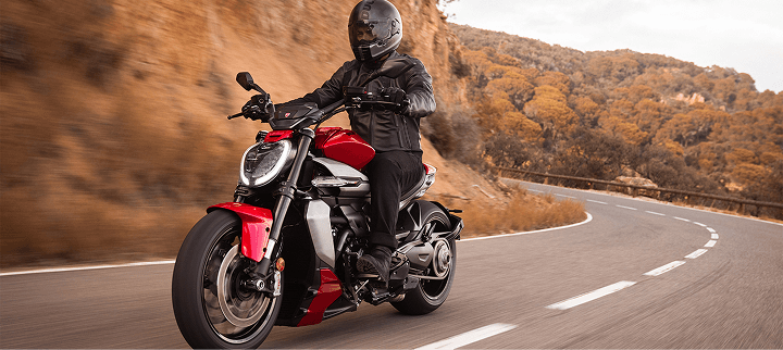 XDiavel V4 Banner