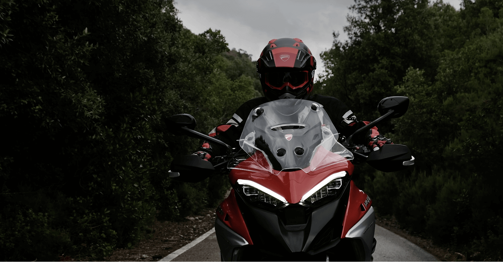 Multistrada V4 S Travel and Radar